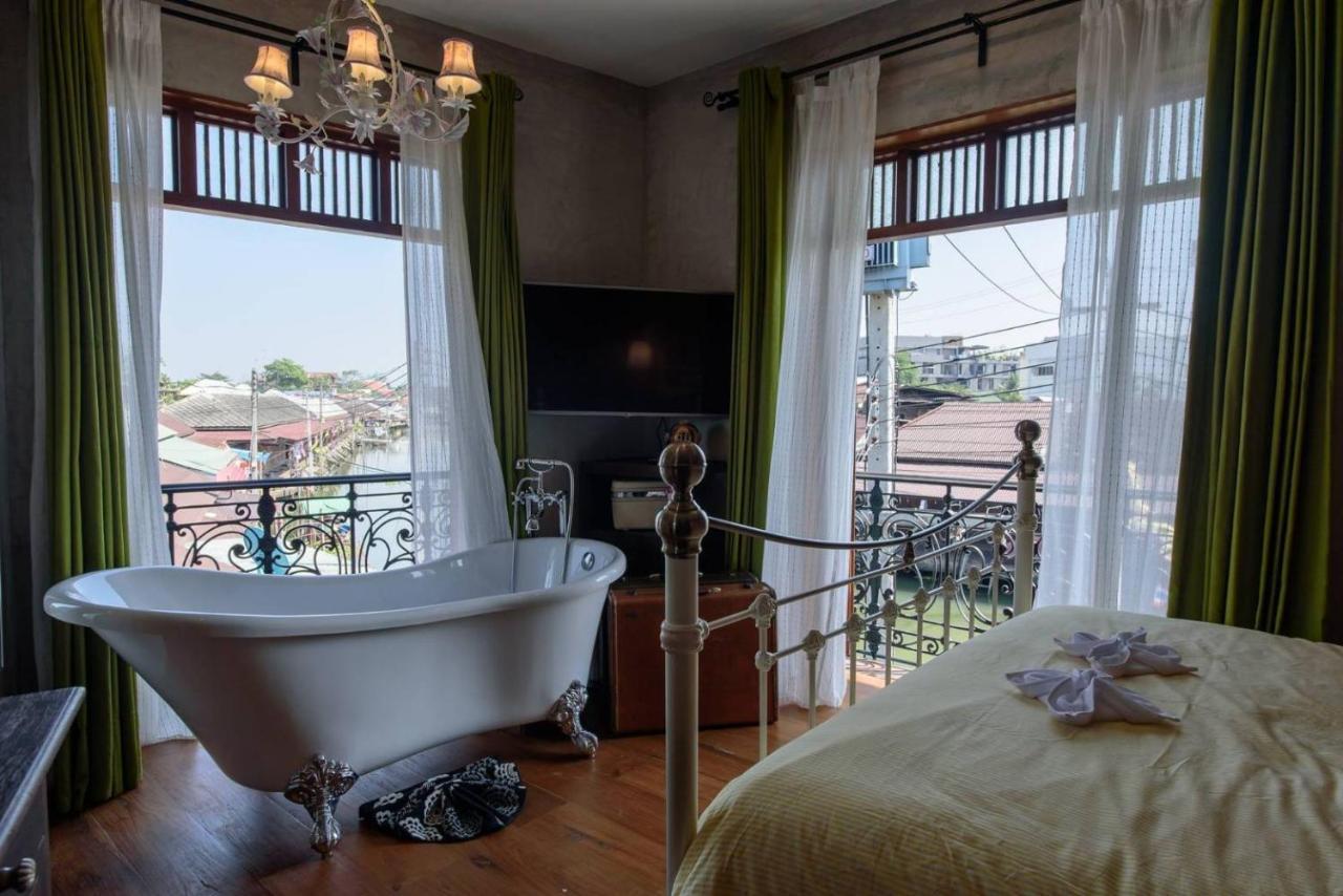 Roomquest Rimrabeang At Amphawa Exterior photo